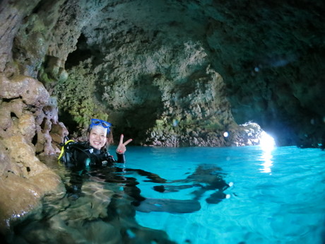ダイビングで青の洞窟の感動を味わうなら【たびちょいす】へ！学生さんから人気の格安プランもあります！